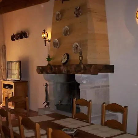 Nyaraló Maison Charmante A Saint-cirq Avec Piscine Privee